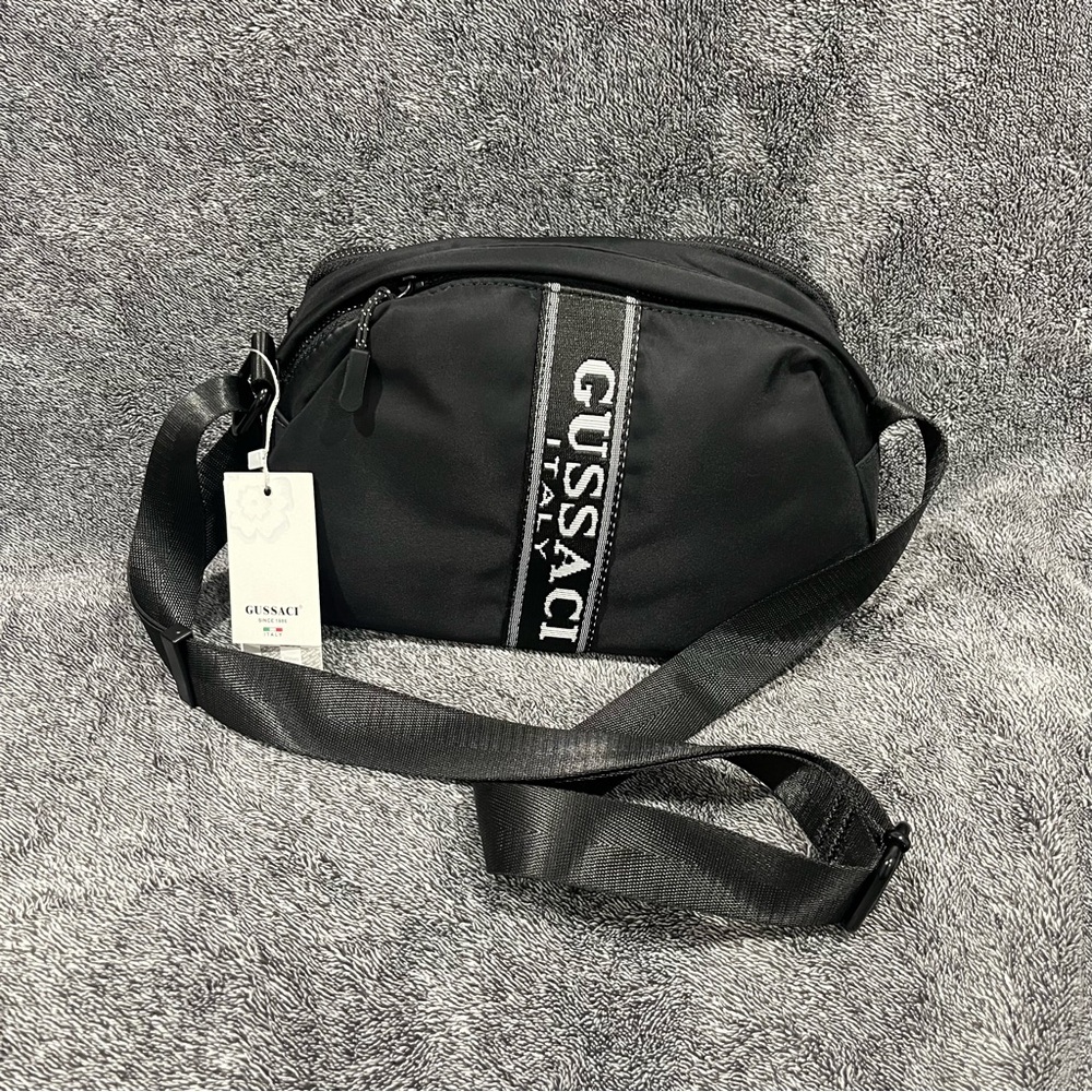 NWT❗️ Gussaci Italy black nylon women’s crossbody bag